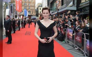 Veronica Roth Reveals Two New Books Exploring Divergent’s Alternate Timeline