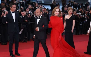 Cannes Premiere Sees Asghar Farhadi’s Parallel Tales Earn Polite Applause