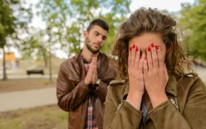 The Right Way to Say Sorry in a Relationship