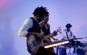 How Independent Entertainers Handle the Business Behind Their Careers