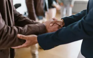 Networking Tips That Actually Work for Shy Professionals