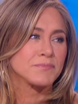 Jennifer Aniston References Brad Pitt Divorce to Help Ellen DeGeneres Cope With End of Talk Show