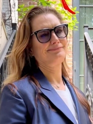 Brooke Shields' Daughter Couldn't Finish Watching Her Documentary as She Broke Down in Tears
