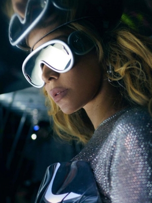 Beyonce Honors Tina Turner During London Concert With Emotional Performance