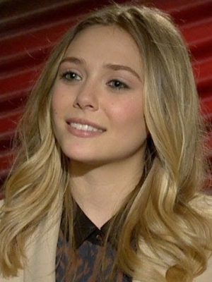 Elizabeth Olsen Warns Actors Against Signing Multi-Picture Deal With Marvel