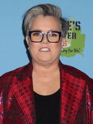 Rosie O'Donnell Rushed to ER After Brushing Off Symptoms of 'Massive Heart Attack'