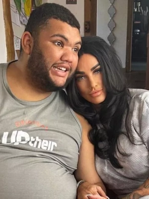 Katie Price Stills Invites Her Ex to See Their Autistic Son Every Year Despite Repeated Rejections