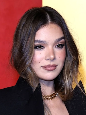Hailee Steinfeld Rumored to Lead 'Young Avengers', 'Spider-Man 4' to Have Shocking Twist