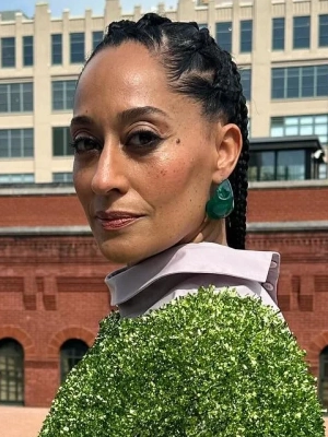 Tracee Ellis Ross Flaunts Natural Figure in New Steamy Photos From Tropical Getaway