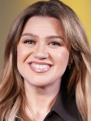 Kelly Clarkson Back on Her Daytime Show After Two-Week Absence