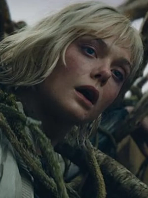 'Predator: Badlands' Teaser Trailer: Elle Fanning Finds Unlikely Ally in Monster