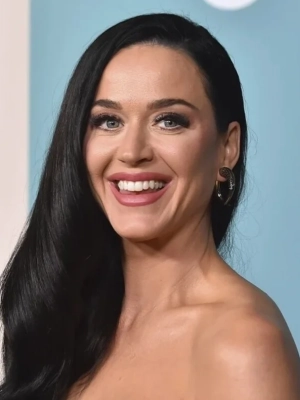 Katy Perry Appears to Clap Back at Space Flight Critics During Lifetimes Tour Kick-Off