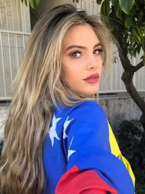 Pregnant Lele Pons Falls Twice on Slippery Floor During Chaotic Gender Reveal