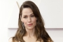 Jennifer Garner Reminds Young People to Be Cautious About Injectables