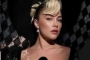 Florence Pugh Enters Negotiations to Front Her Own Cooking Show