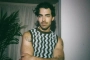 Joe Jonas Embarrassed So Much He Wanted to Die After Mistaking Fan for a Performer 