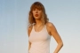 Taylor Swift Poses With Ana Clara Benevides' Family at Third 'Eras Tour' Show in Sao Paulo