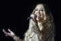 Mariah Carey Shuts Down Rumors She 'Doesn't Do Stairs' in Aspen
