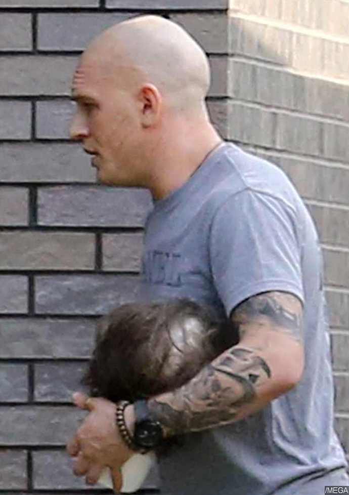 Tom Hardy on 'Fonzo' set