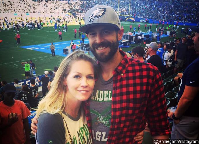 Jennie Garth's Husband Files for Divorce After Nearly 3 Years of Marriage