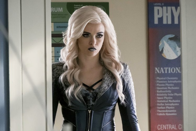 Twitter Is Pissed After 'The Flash' Kills Off One of Major Characters in 'Lose Yourself'