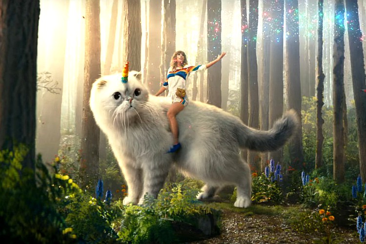 Taylor Swift Rides Unicorn-Like Cat in New DirecTV Ad