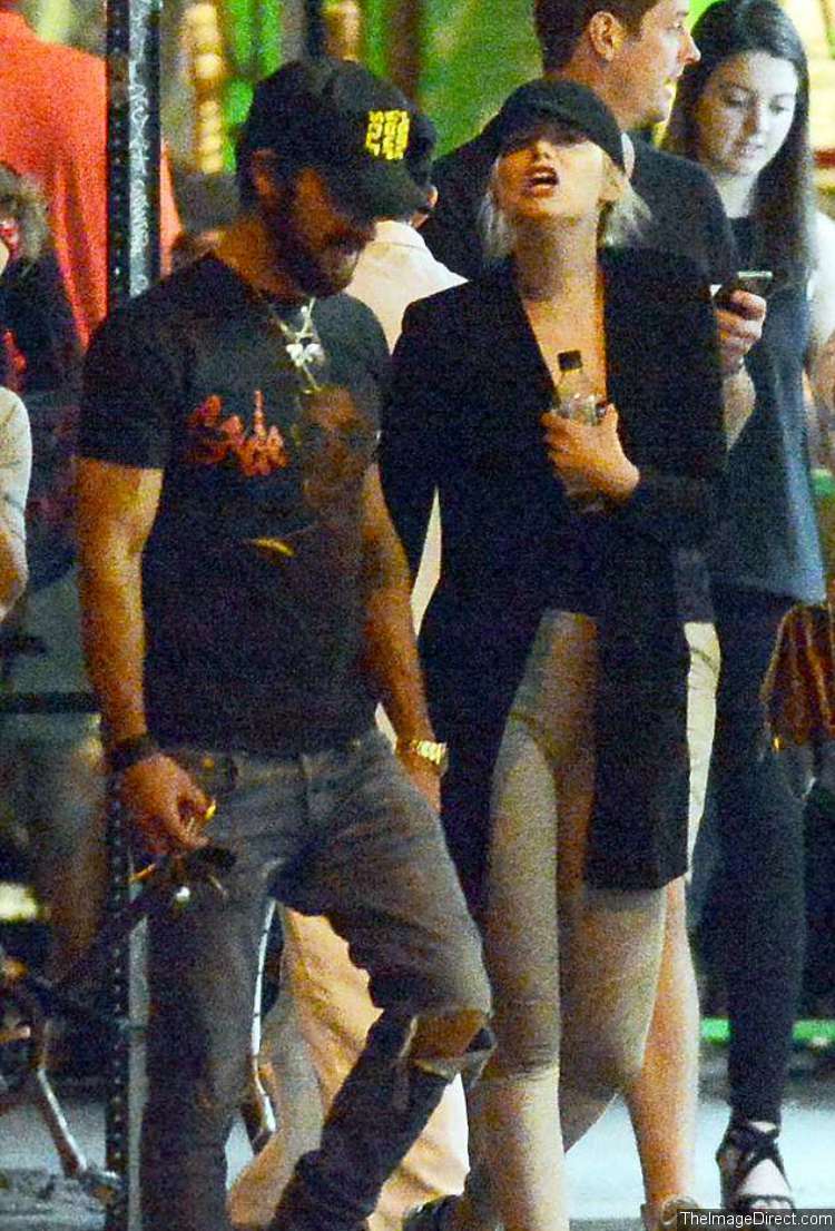 Justin Theroux and Emma Stone spotted on dinner date