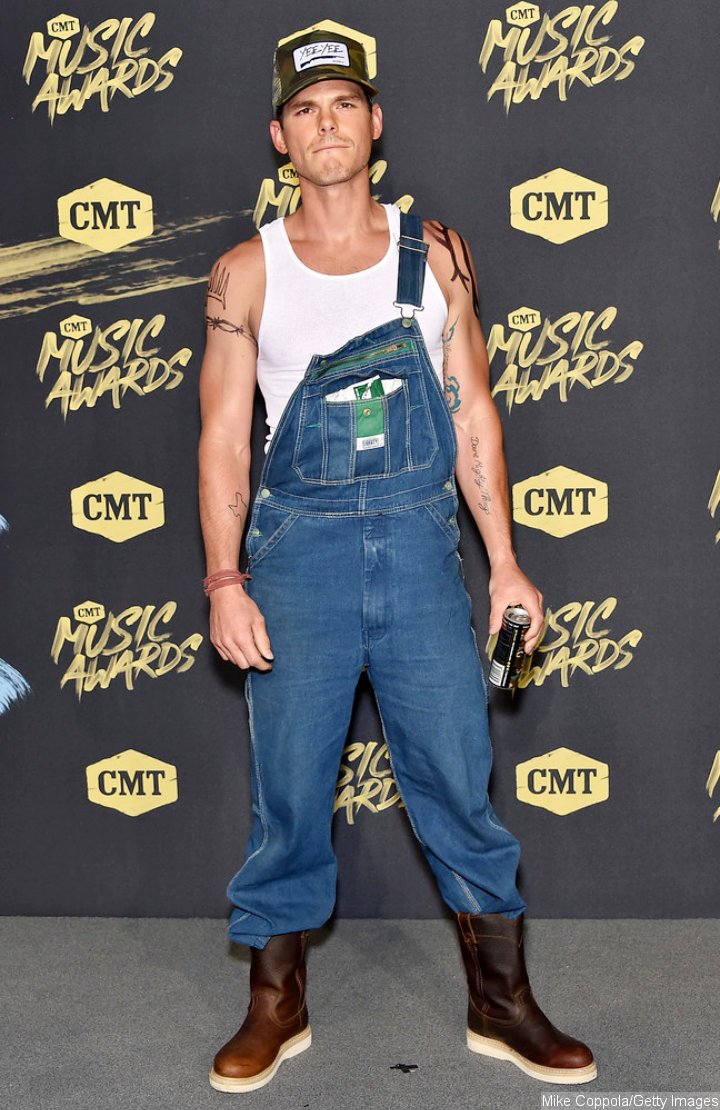 Granger Smith aka Earl Dibbles Jr. at 2018 CMT Music Awards