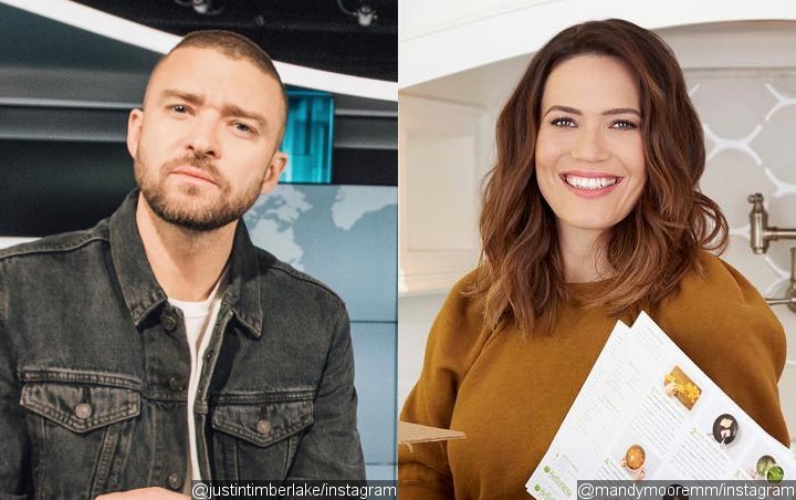 Justin Timberlake Apologised to Mandy Moore for 'Big Feet' Comments