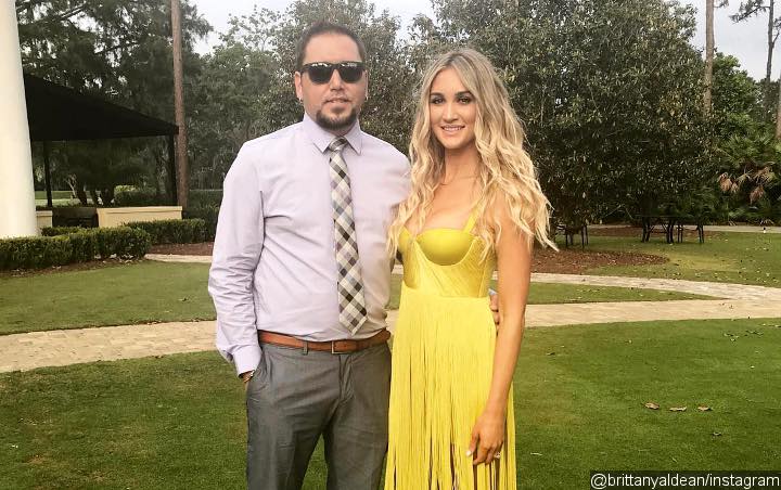 Jason Aldean and Brittany Kerr Expecting Second Child