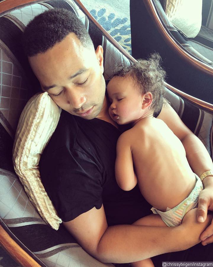 Father and Daughter's Sleeping Time
