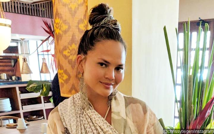 Chrissy Teigen Live-Tweets Terrifying Earthquake While in Bali