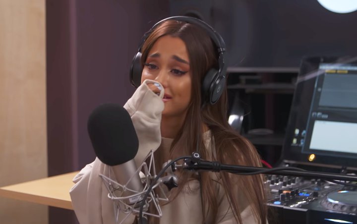 Ariana Grande Breaks Down in Tears While Talking About Manchester ...