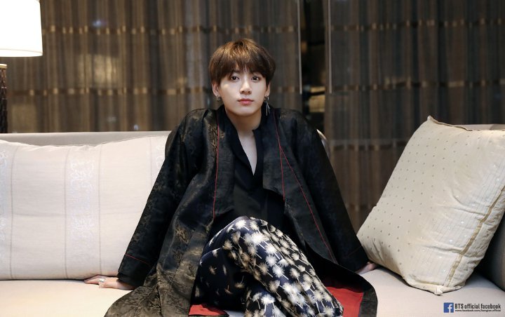 BTS' Jungkook Tearfully Performs Sitting Down Due to Injury, Fans Send