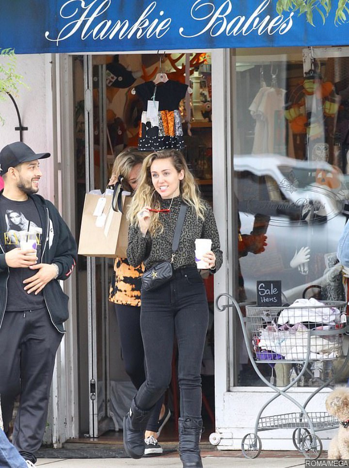 Miley Cyrus' pregnancy rumors
