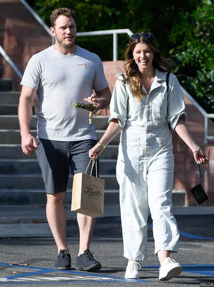 Chris Pratt Makes Katherine Schwarzenegger Laugh