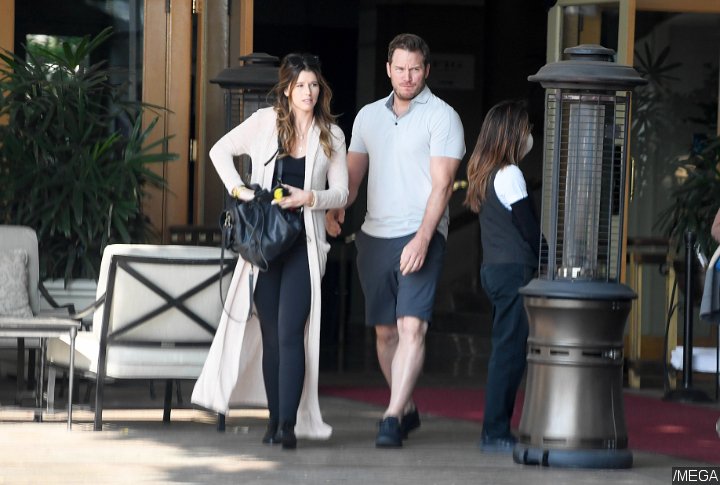 Chris Pratt and Katherine Schwarzenegger Double Date With Arnold Schwarzenegger