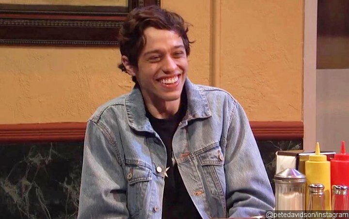 Get Wallpaper Pete Davidson Spotted Enjoying Dinner Date With Mystery Brunette For Android Free