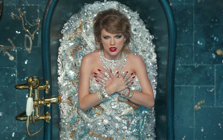 Taylor Swift Caps Off 2018 With 1 Billion Views for 'Look What You Made Me Do' Video