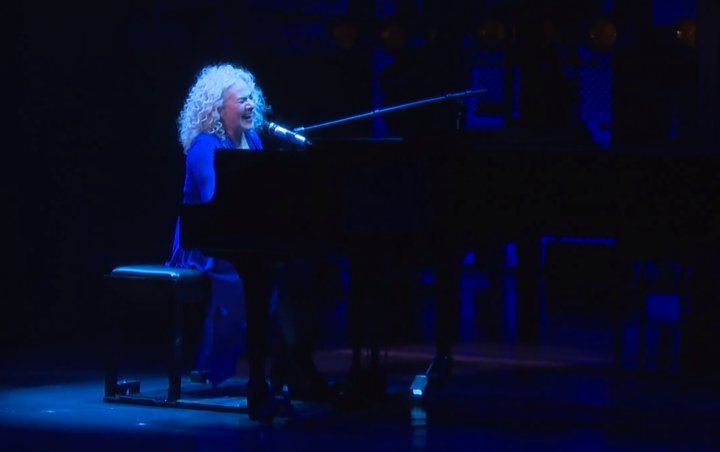 Watch: Carole King Celebrates 'Beautiful' Fifth Anniversary With Surprise Performance