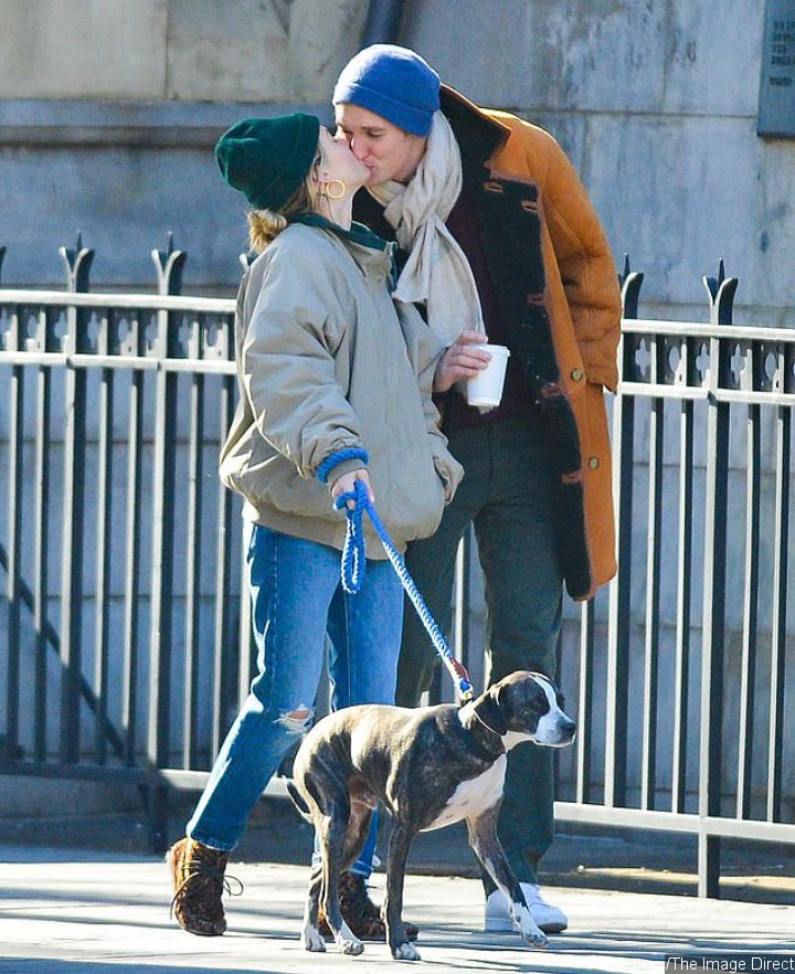 Sienna Miller and Boyfriend Lucas Zwirner's Romantic Dog Walk