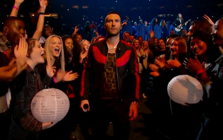 Super Bowl 2019: Maroon 5's Halftime Performance Deemed 'Lackluster', 'Awful'