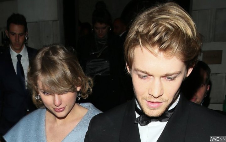 Taylor Swift Gives Shout Out to Joe Alwyn's 'The Favourite' for BAFTAs Domination