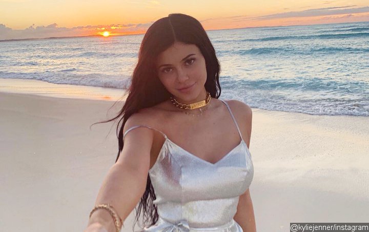 Kylie Jenner Adds Fuel to Pregnancy Rumors With This Photo