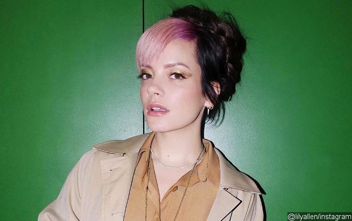 Lily Allen Goes Topless To Take A Jab At Instagram Nudity Policy
