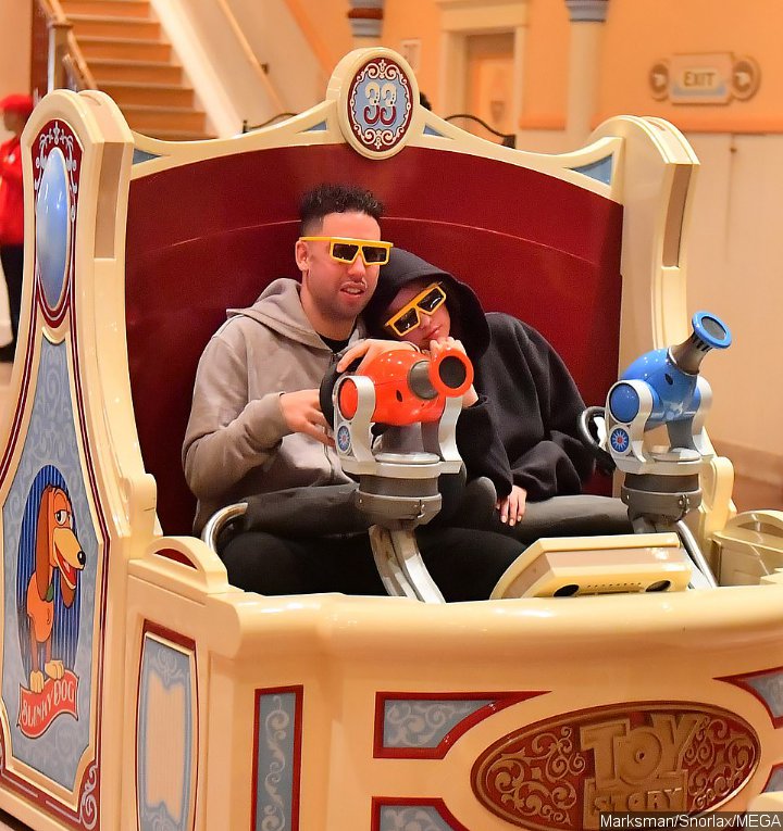 Selena Gomez Cozying Up to Male Pal at Disneyland