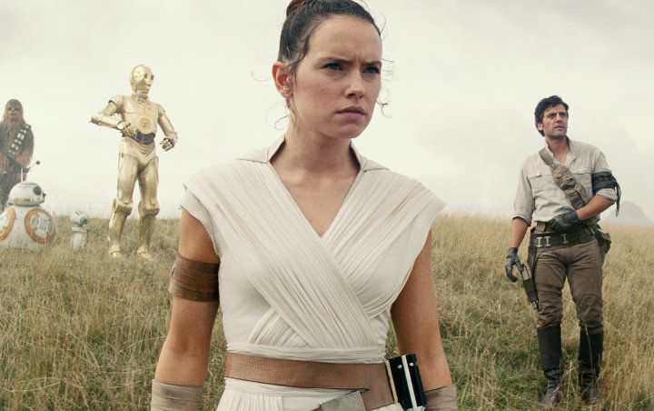 Daisy Ridley: 'Star Wars' Fans Shouldn't Be 'So Vicious' With Their Opinions 