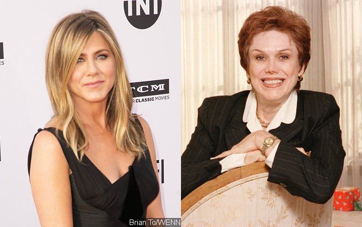 Jennifer Aniston and Mom Nancy Dow