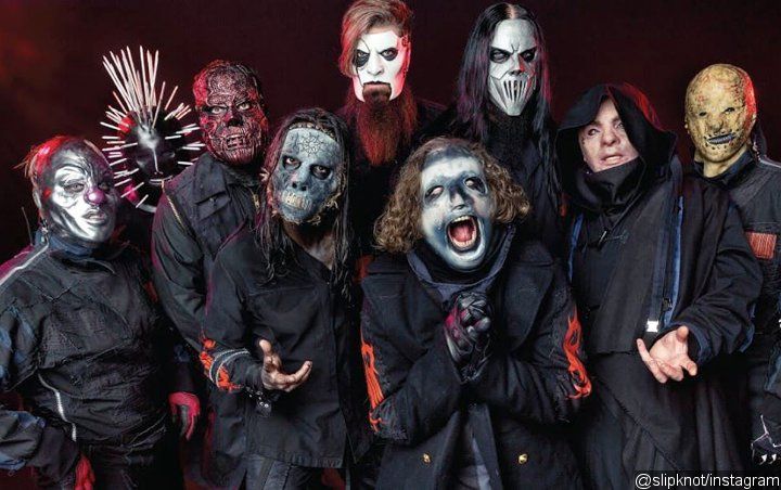 slipknot mosh pit slipknot mosh pit