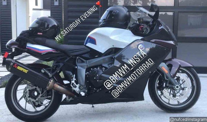 Cedric Benson Shows Off His Motorcycle Hours Before Accident